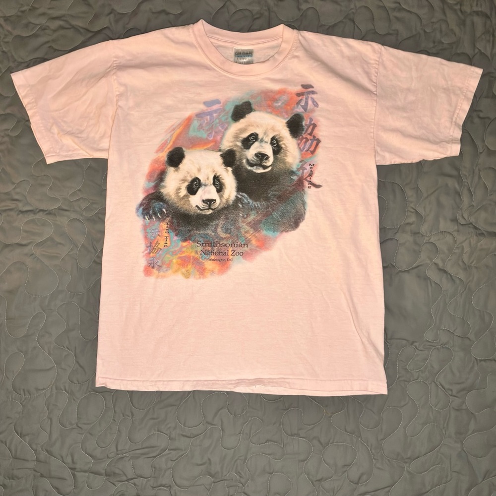 🐼💥 Smithsonian National Zoo Panda Tee (Oversized & So Cute!)
